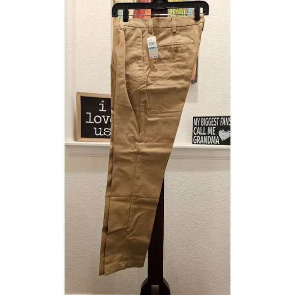 Mens iZod American Chino, SZ 31x30, NWT - Picture 1 of 6